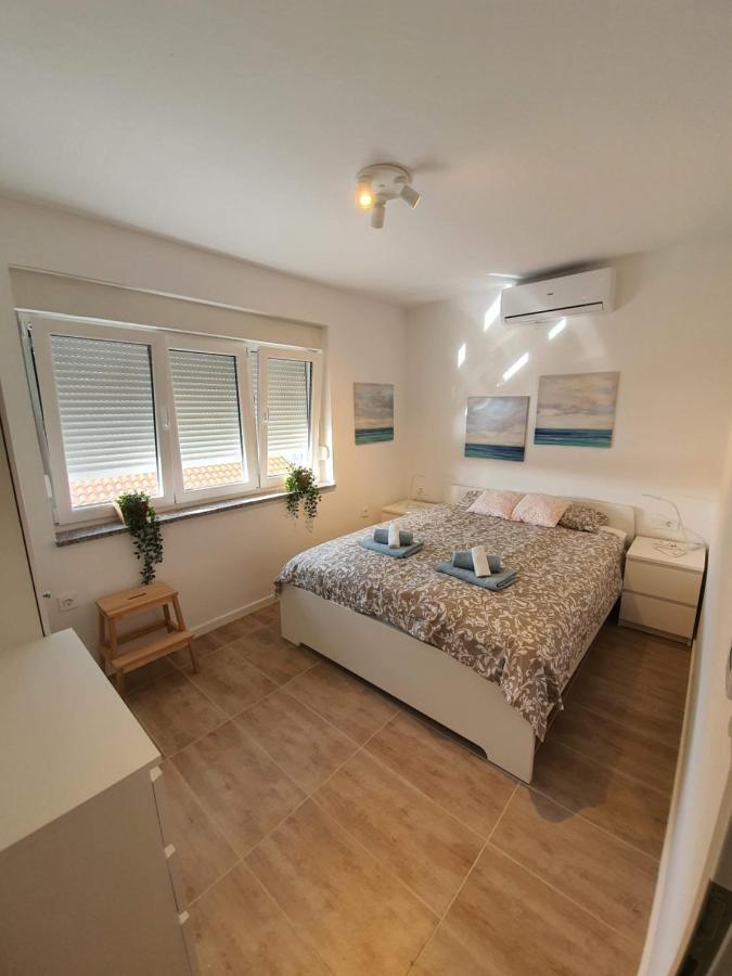 Gordon Apartment