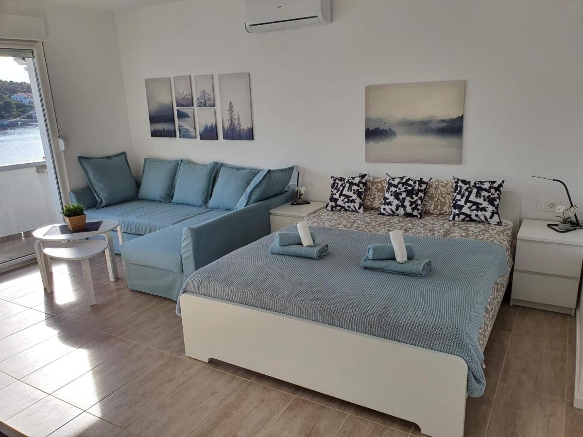 Gordon Apartment